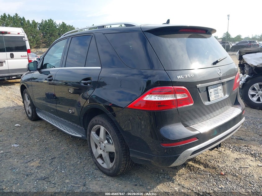 2014 Mercedes-benz M-klasse VIN 4JGDA5HBXEA268990 IAAI salvage auction — NORMAL WEAR, Clear (Virginia), sold $2,425 on 2026-07-20 (photo 3)