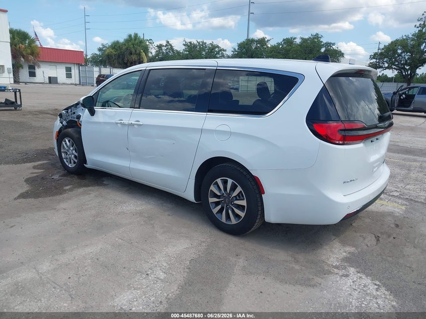 2023 Chrysler Pacifica VIN 2C4RC1L72PR575813 IAAI salvage auction — LEFT & RIGHT, Clear (Oregon), sold $14,900 on 2026-07-29 (photo 3)