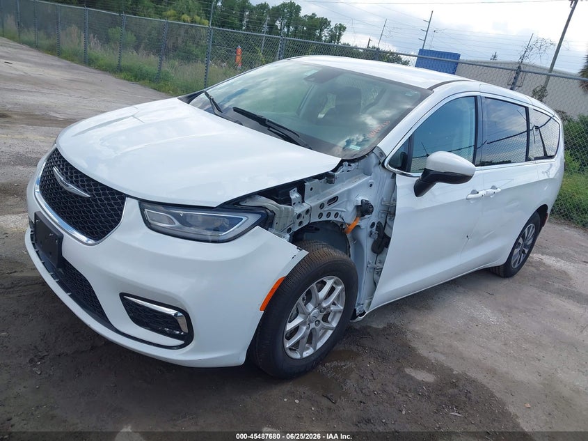 2023 Chrysler Pacifica VIN 2C4RC1L72PR575813 IAAI salvage auction — LEFT & RIGHT, Clear (Oregon), sold $14,900 on 2026-07-29 (photo 6)