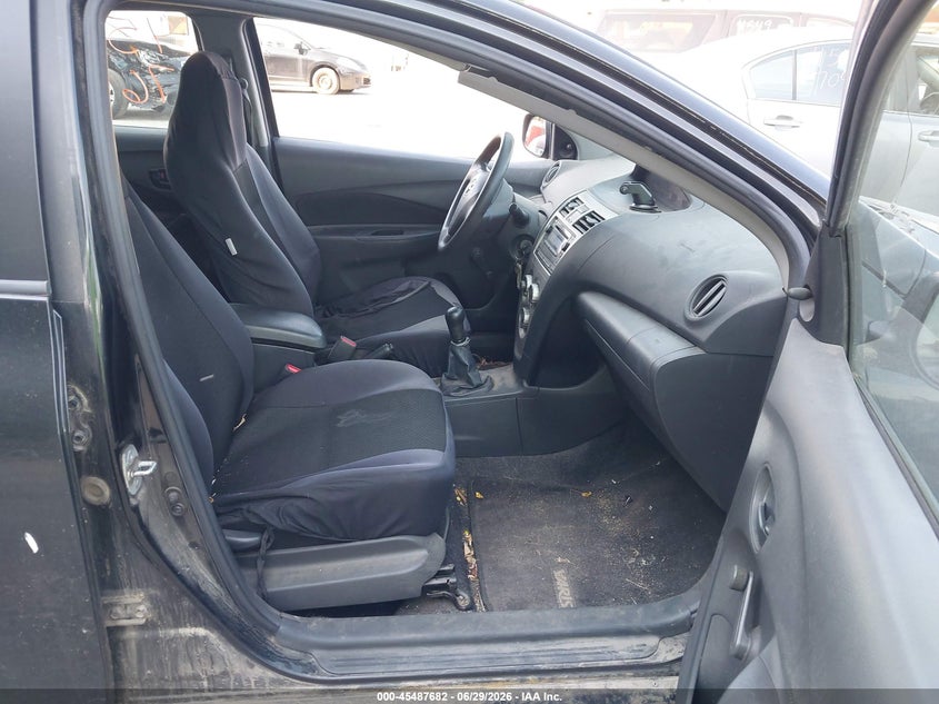 2010 Toyota Yaris VIN JTDBT4K30A1360699 IAAI salvage auction — NORMAL WEAR, Original (Maine), sold $275 on 2026-07-27 (photo 5)