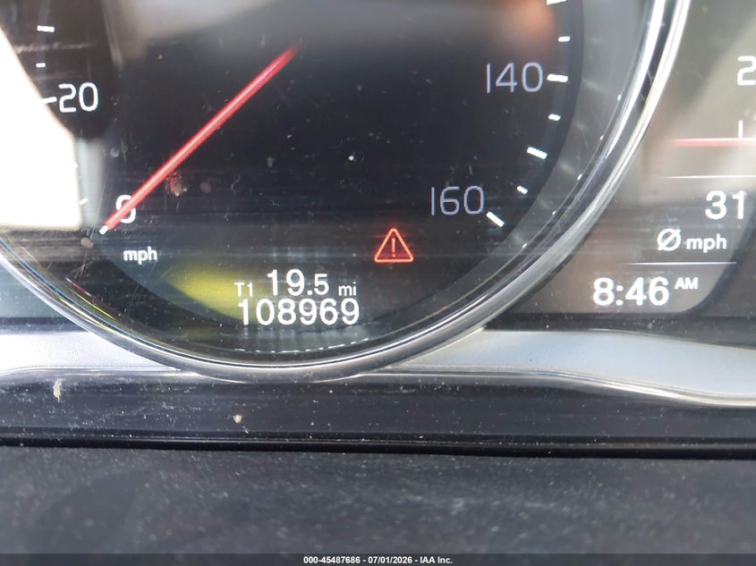 2016 Volvo VIN LYV612TK9GB113197 IAAI salvage auction — FRONT END, Mv-907A (New York), sold $2,400 on 2026-07-14 (photo 7)