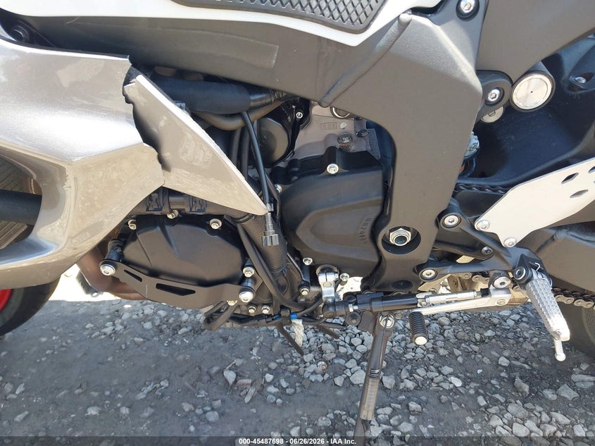 2025 Kawasaki Zx VIN JKBZXJK15SA008810 IAAI salvage auction — FRONT END, Mv-907A (New York), sold $4,325 on 2026-07-14 (photo 9)