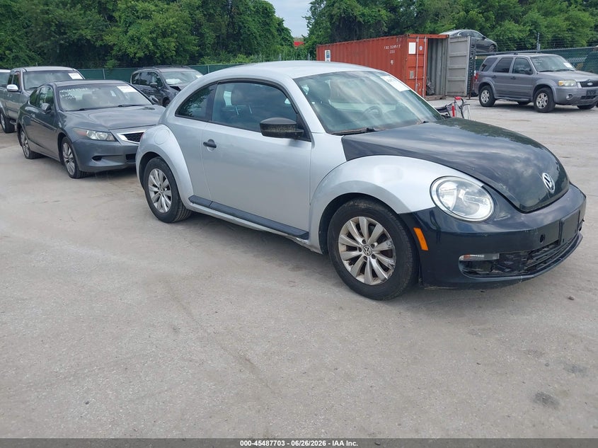 2014 Volkswagen Beetle VIN 3VWFP7AT1EM606206 IAAI salvage auction — NORMAL WEAR, Clear (Maryland), sold $400 on 2026-07-09 (photo 1)