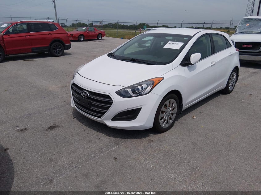 2016 Hyundai Elantra VIN KMHD35LH6GU329971 IAAI salvage auction — NORMAL WEAR, Clear (Missouri), sold $25 on 2026-07-30 (photo 2)