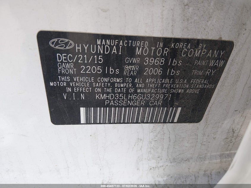 2016 Hyundai Elantra VIN KMHD35LH6GU329971 IAAI salvage auction — NORMAL WEAR, Clear (Missouri), sold $25 on 2026-07-30 (photo 9)