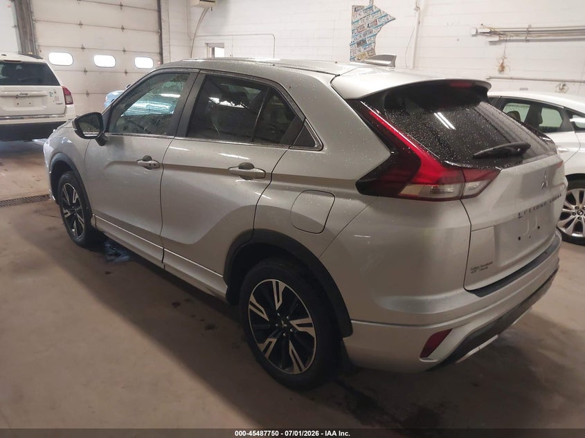 2023 Mitsubishi Eclipse cross VIN JA4ATWAA8PZ043488 IAAI salvage auction — RIGHT FRONT, Salvage (Minnesota), sold $6,300 on 2026-09-09 (photo 3)