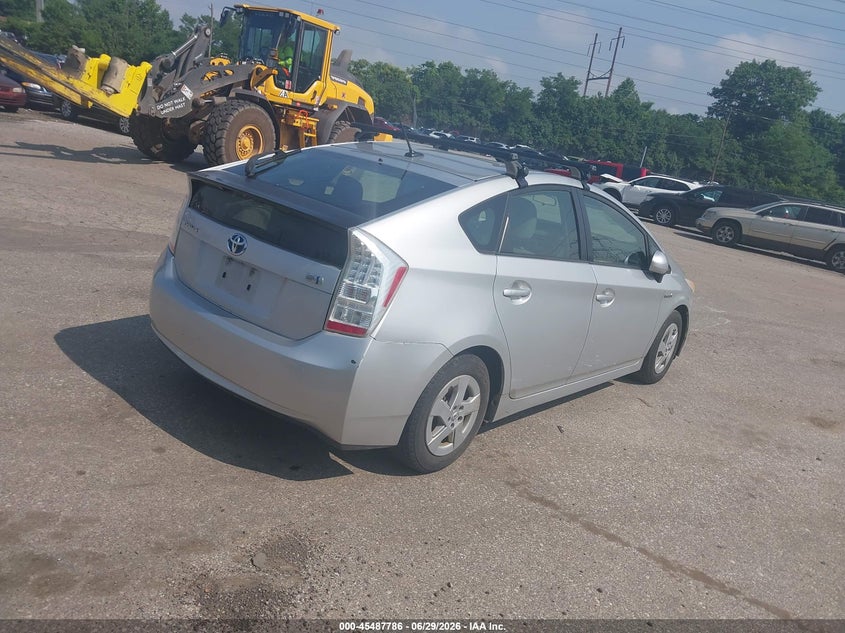2011 Toyota Prius VIN JTDKN3DU0B1461592 IAAI salvage auction — NORMAL WEAR, Clear (Pennsylvania), sold $725 on 2026-07-10 (photo 4)