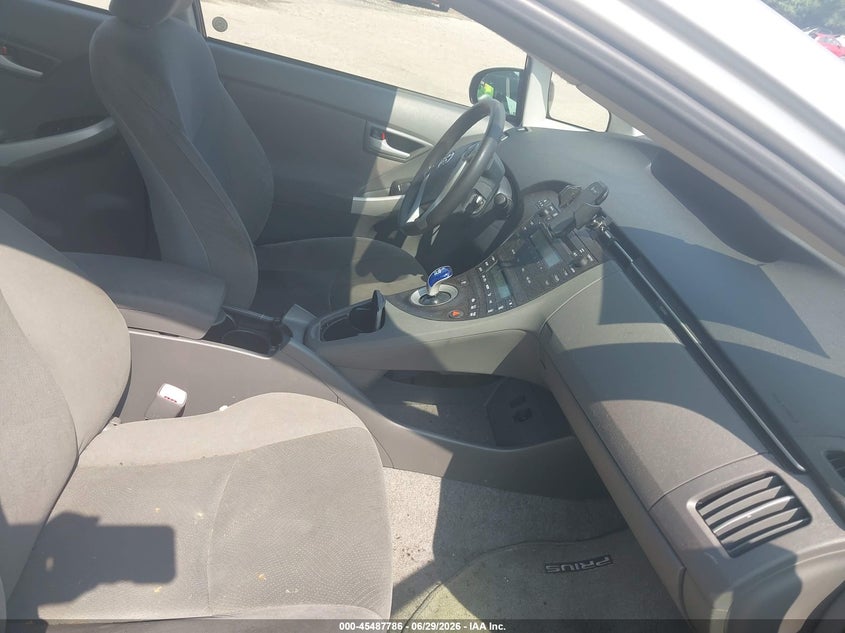 2011 Toyota Prius VIN JTDKN3DU0B1461592 IAAI salvage auction — NORMAL WEAR, Clear (Pennsylvania), sold $725 on 2026-07-10 (photo 5)