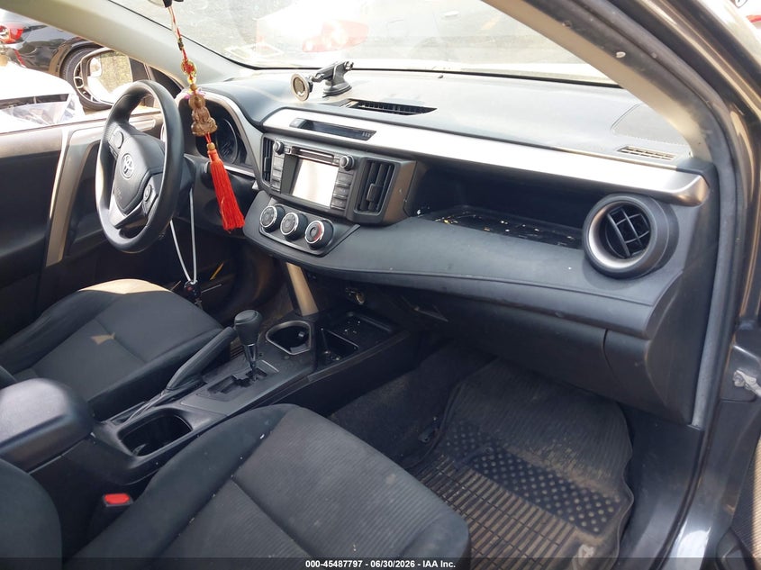 2017 Toyota Rav4 VIN JTMBFREV7HD202323 IAAI salvage auction — NORMAL WEAR, Clear (New York), sold $6,650 on 2026-07-14 (photo 5)