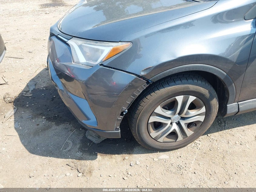 2017 Toyota Rav4 VIN JTMBFREV7HD202323 IAAI salvage auction — NORMAL WEAR, Clear (New York), sold $6,650 on 2026-07-14 (photo 6)