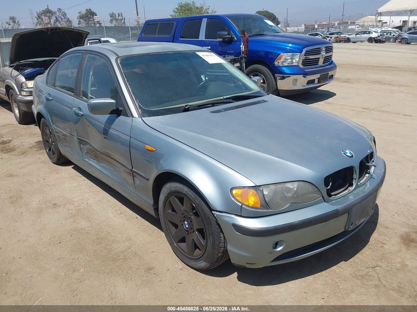 2002 BMW 3 series VIN WBAEV33492KL75641 IAAI salvage auction — RIGHT SIDE, Salvage (California), sold $225 on 2026-07-22 (photo 1)