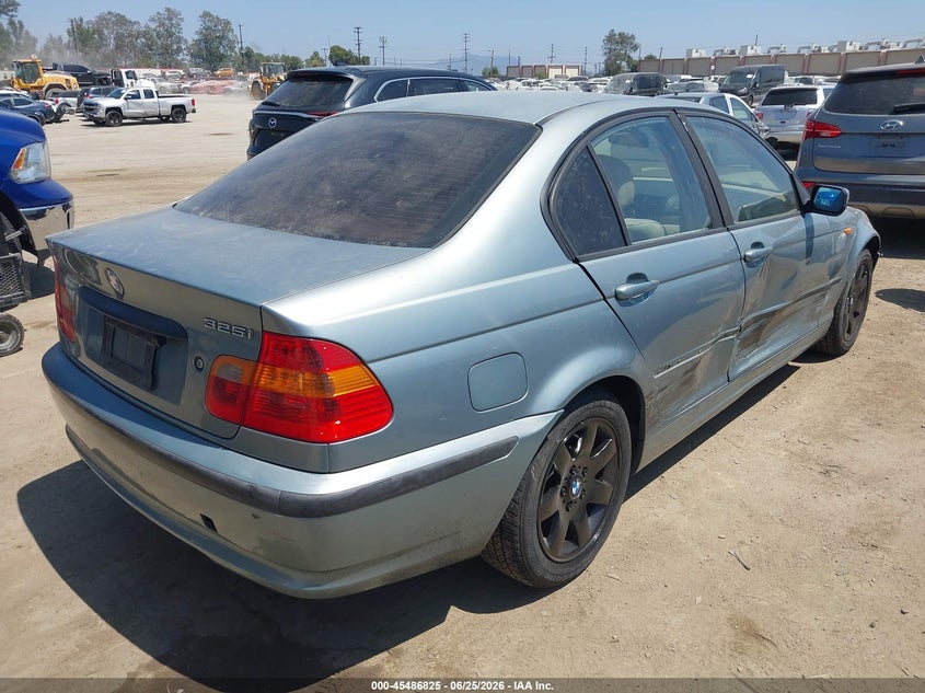 2002 BMW 3 series VIN WBAEV33492KL75641 IAAI salvage auction — RIGHT SIDE, Salvage (California), sold $225 on 2026-07-22 (photo 4)