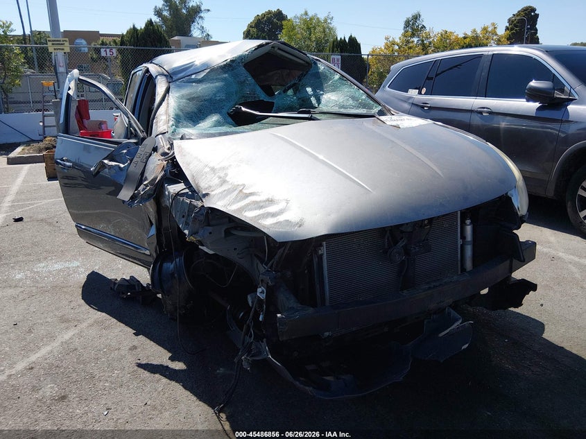 2011 Nissan Rogue VIN JN8AS5MV0BW675143 IAAI salvage auction — ROLLOVER, Non-Repairable (California), sold $225 on 2026-07-23 (photo 6)