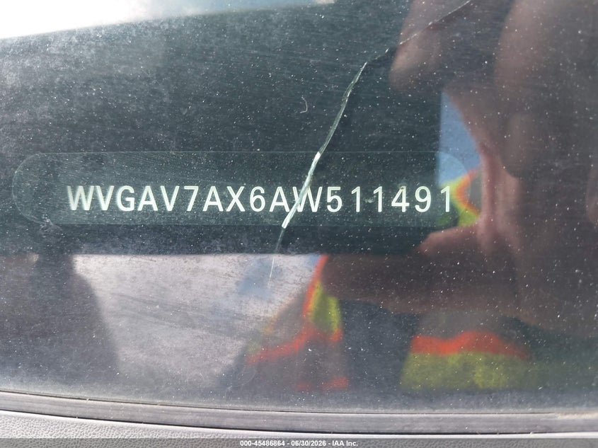 2010 Volkswagen Tiguan VIN WVGAV7AX6AW511491 IAAI salvage auction — NORMAL WEAR, Clear (Washington), sold $25 on 2026-07-21 (photo 9)