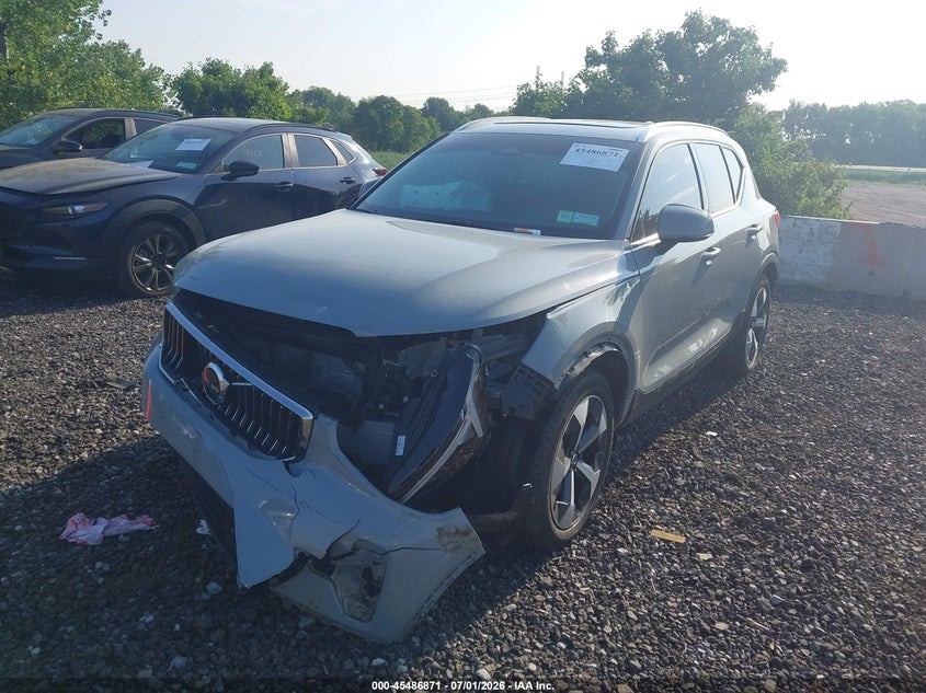 2025 Volvo Xc40 VIN YV4L12UJXS2559374 IAAI salvage auction — FRONT END, Salvage Title, sold $6,325 on 2026-08-04 (photo 6)