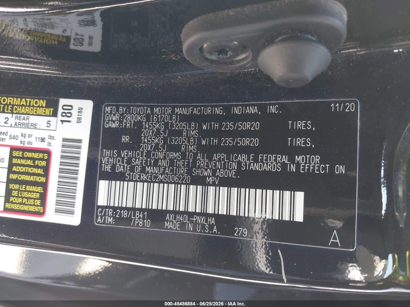 2021 Toyota Sienna VIN 5TDERKEC2MS006220 IAAI salvage auction — RIGHT FRONT, Salvage (California), sold $15,100 on 2026-07-26 (photo 9)