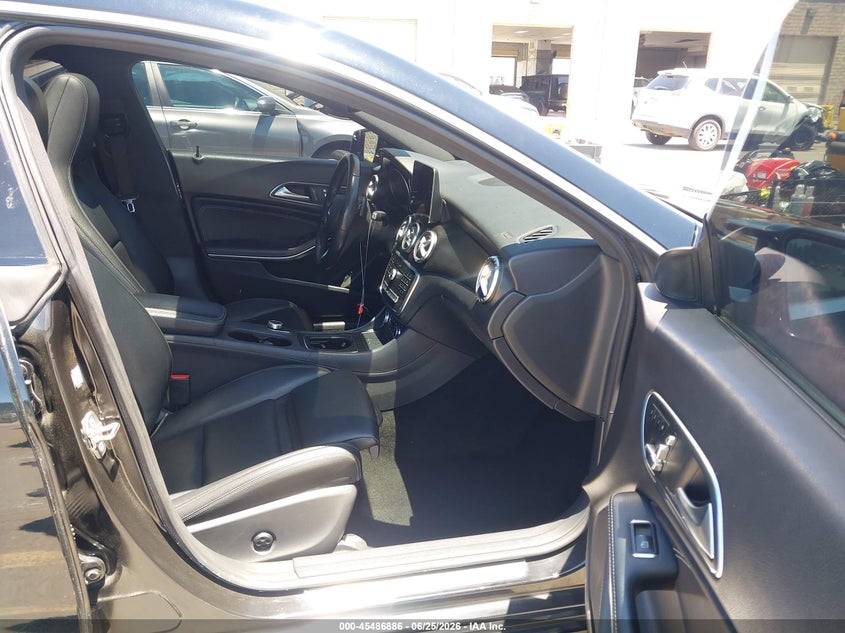 2018 Mercedes-benz Cla-klasse VIN WDDSJ4GB8JN629441 IAAI salvage auction — LEFT SIDE, Salvage (California), sold $5,000 on 2026-07-13 (photo 5)