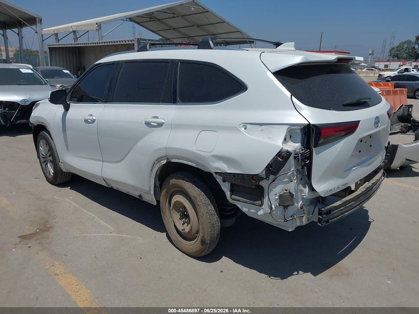2023 Toyota Highlander VIN 5TDKDRAH9PS509601 IAAI salvage auction — FRONT END, Salvage (California), sold $2,050 on 2026-07-29 (photo 3)