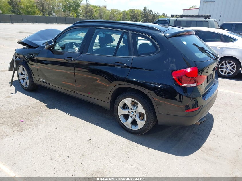 2015 BMW X1 VIN WBAVM1C58FV498013 IAAI salvage auction — FRONT END, Wait Title, sold $375 on 2026-09-07 (photo 3)