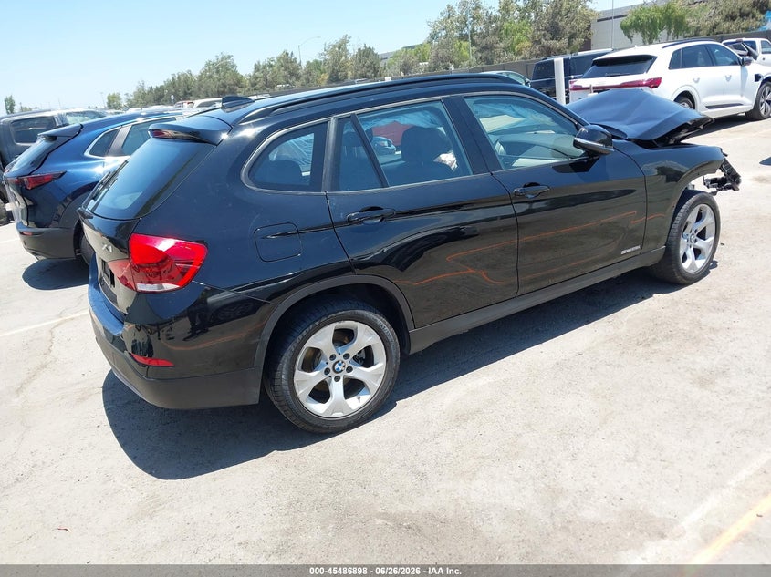 2015 BMW X1 VIN WBAVM1C58FV498013 IAAI salvage auction — FRONT END, Wait Title, sold $375 on 2026-09-07 (photo 4)