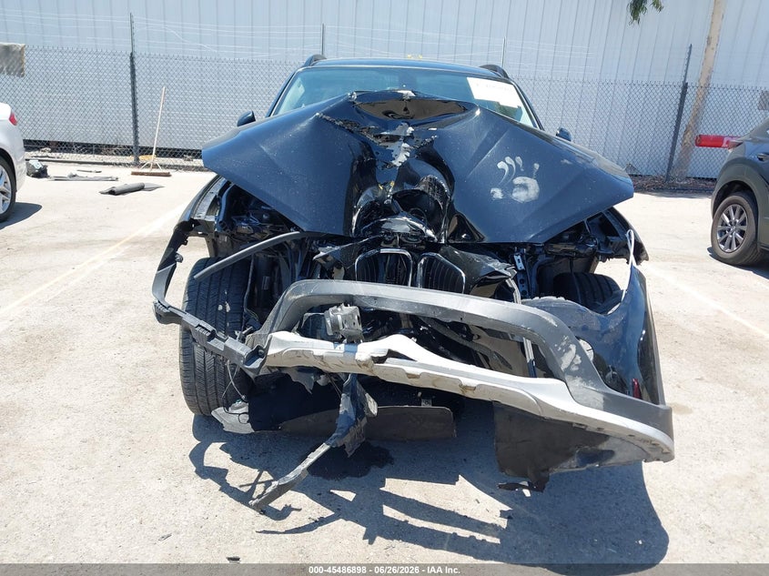 2015 BMW X1 VIN WBAVM1C58FV498013 IAAI salvage auction — FRONT END, Wait Title, sold $375 on 2026-09-07 (photo 6)