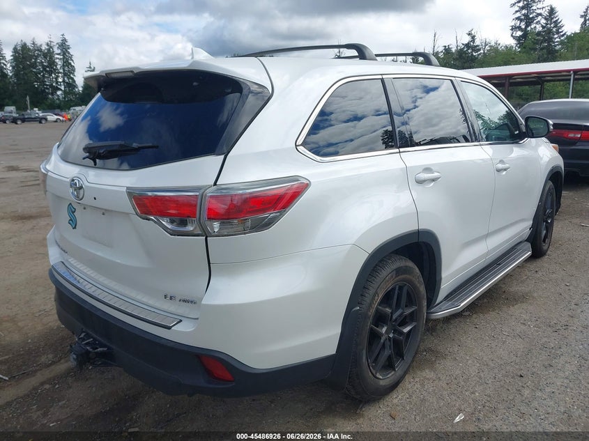 2015 Toyota Highlander VIN 5TDBKRFH2FS138181 IAAI salvage auction — SIDE, Bill Of Sale (Washington), sold $5,200 on 2026-07-22 (photo 4)