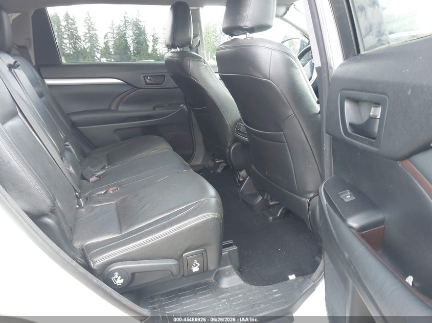 2015 Toyota Highlander VIN 5TDBKRFH2FS138181 IAAI salvage auction — SIDE, Bill Of Sale (Washington), sold $5,200 on 2026-07-22 (photo 8)