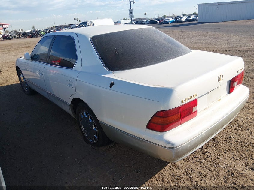 1996 Lexus Ls 400 VIN JT8BH22F3T0038582 IAAI salvage auction — NORMAL WEAR, Clear-Dealer Only (Arizona), sold $425 on 2026-07-14 (photo 3)