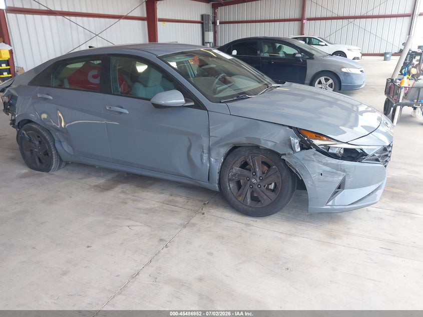 2021 Hyundai Elantra VIN KMHLM4AG1MU177980 IAAI salvage auction — NORMAL WEAR, Salvage (California), sold $2,925 on 2026-07-28 (photo 1)