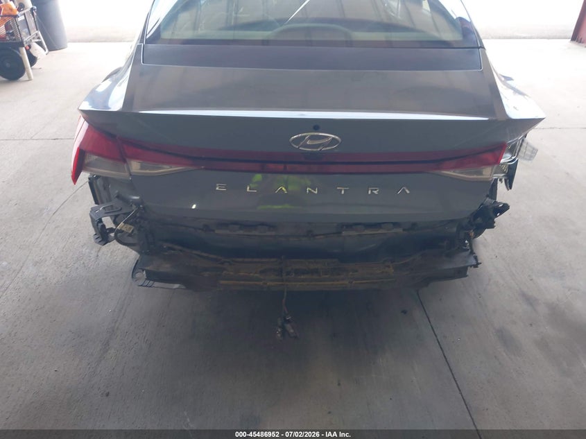 2021 Hyundai Elantra VIN KMHLM4AG1MU177980 IAAI salvage auction — NORMAL WEAR, Salvage (California), sold $2,925 on 2026-07-28 (photo 6)