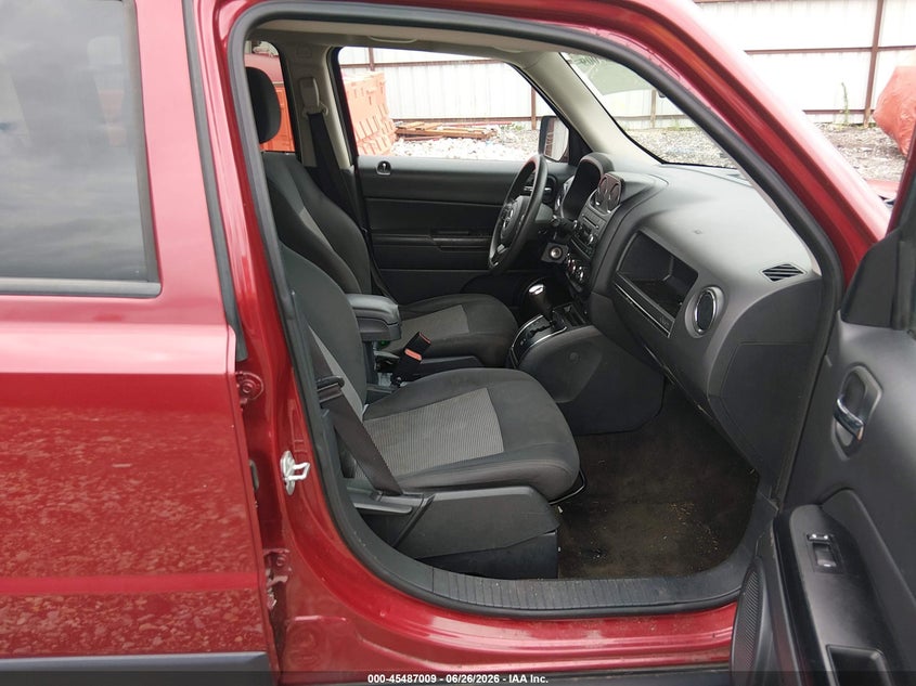 2016 Jeep Liberty (patriot) VIN 1C4NJPBA4GD514180 IAAI salvage auction — NORMAL WEAR, Clear (Oklahoma), sold $325 on 2026-07-09 (photo 5)