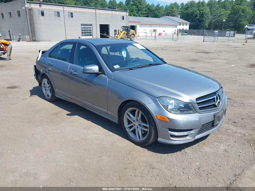 2014 Mercedes-benz VIN WDDGF8AB4EG189722 IAAI salvage auction — REAR END, Salvage Title, sold $2,325 on 2026-07-24 (photo 1)