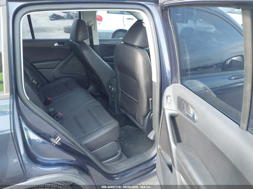 2016 Volkswagen Tiguan VIN WVGAV7AX4GW599157 IAAI salvage auction — LEFT FRONT, Original (Texas), sold $2,700 on 2026-08-05 (photo 8)