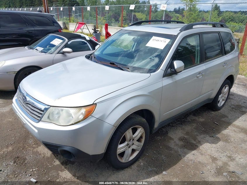 2010 Subaru Forester VIN JF2SH6CC4AH805997 IAAI salvage auction — NORMAL WEAR, Clear (Washington), sold $575 on 2026-07-08 (photo 2)