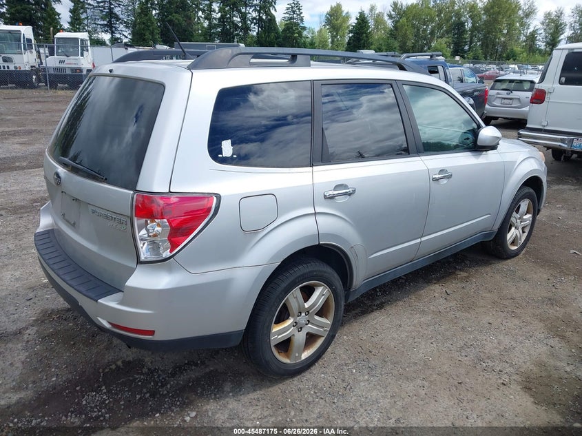 2010 Subaru Forester VIN JF2SH6CC4AH805997 IAAI salvage auction — NORMAL WEAR, Clear (Washington), sold $575 on 2026-07-08 (photo 4)