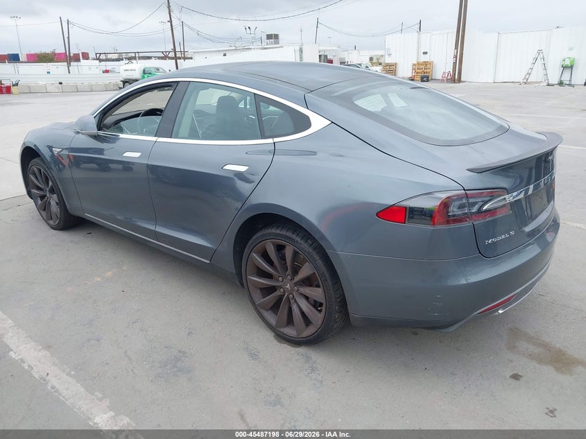 2013 Tesla Model s VIN 5YJSA1CPXDFP17341 IAAI salvage auction — FRONT END, Clear (California), sold $3,950 on 2026-07-15 (photo 3)