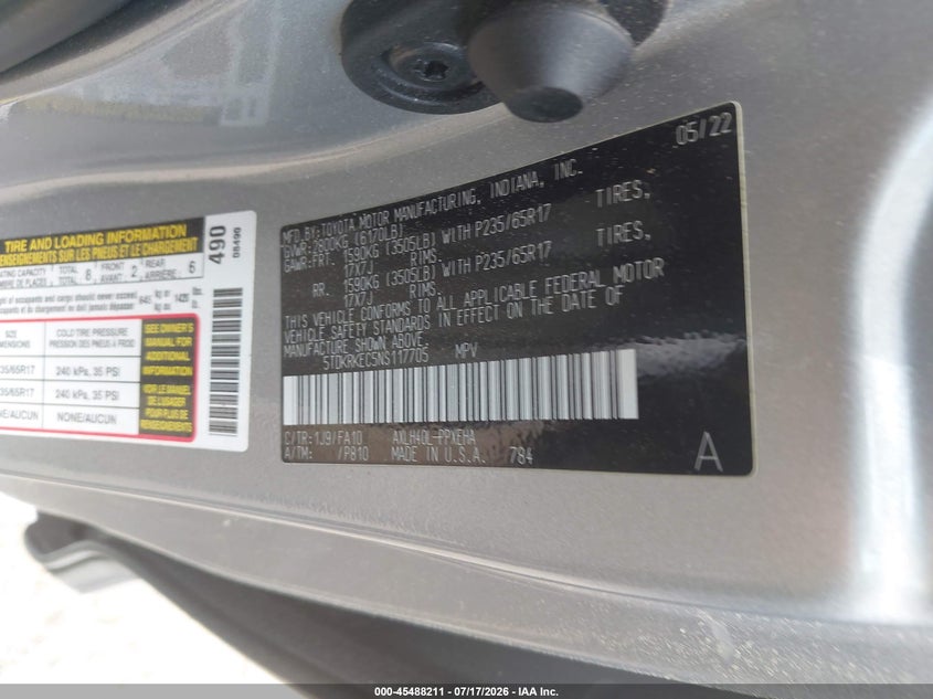 2022 Toyota Sienna VIN 5TDKRKEC5NS117705 IAAI salvage auction — RIGHT REAR, Clear (Massachusetts), sold $15,200 on 2026-08-20 (photo 9)