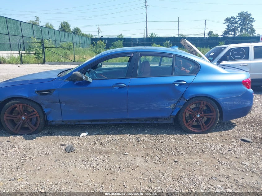 2014 BMW M5 VIN WBSFV9C51ED593867 IAAI salvage auction — LEFT SIDE, Salvage Title, sold $13,075 on 2026-08-18 (photo 6)