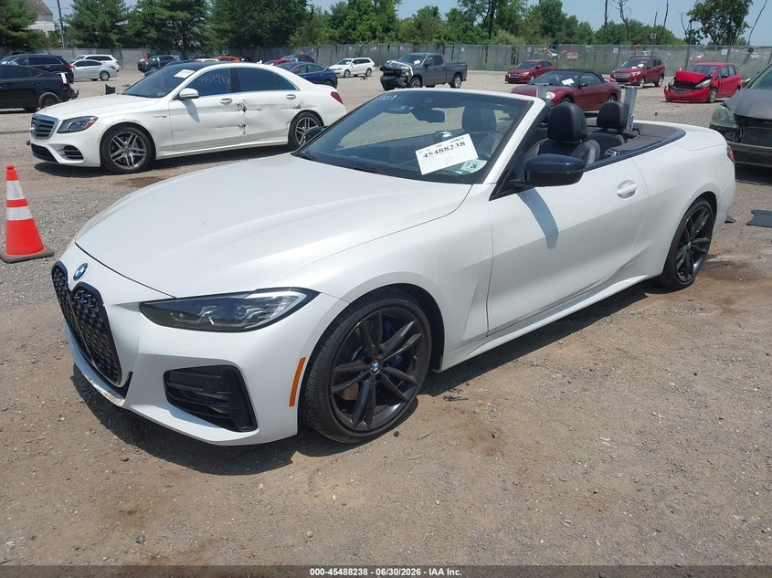 2021 BMW 4er VIN WBA23AT03MCH51048 IAAI salvage auction — RIGHT FRONT, Wait Title, sold $14,700 on 2026-08-07 (photo 2)
