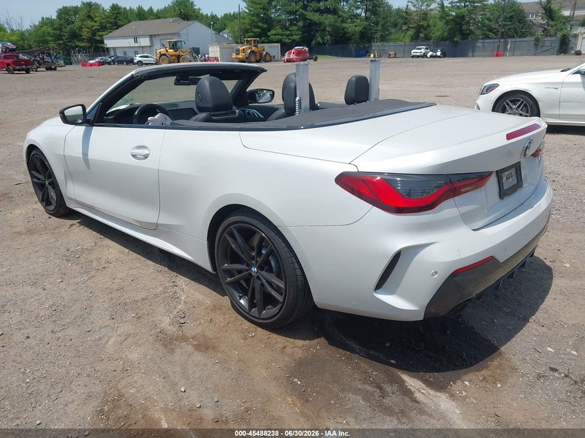 2021 BMW 4er VIN WBA23AT03MCH51048 IAAI salvage auction — RIGHT FRONT, Wait Title, sold $14,700 on 2026-08-07 (photo 3)