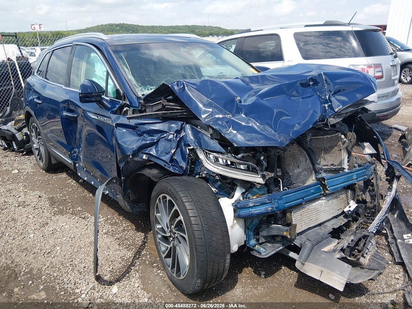 2019 Lincoln Nautilus VIN 2LMPJ6L97KBL18871 IAAI salvage auction — FRONT END, Salvage (Oklahoma), sold $1,100 on 2026-07-31 (photo 6)