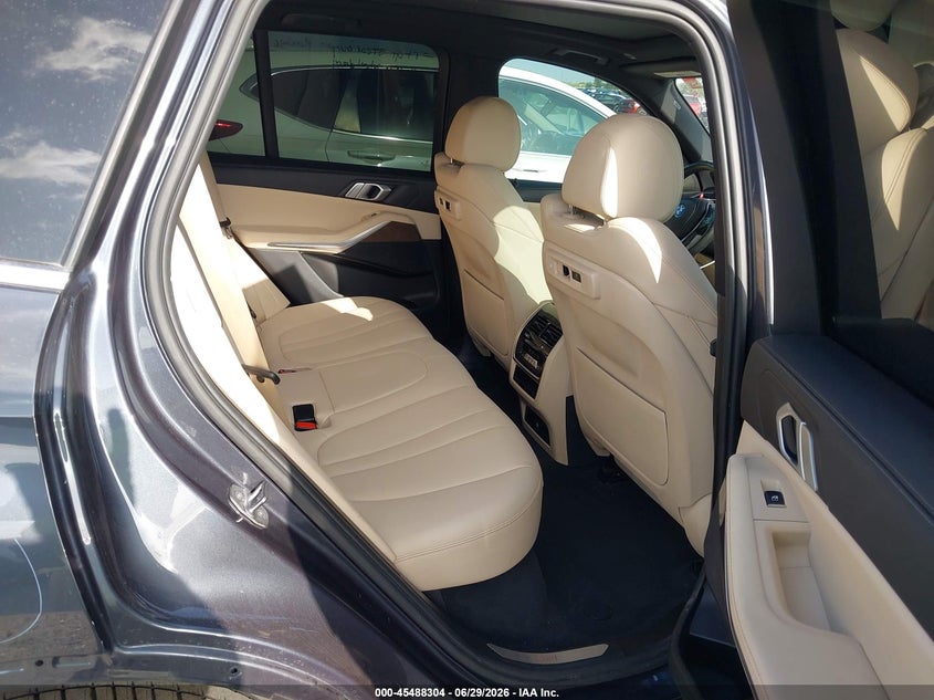 2019 BMW X5 VIN 5UXCR6C56KLL11848 IAAI salvage auction — REAR END, Original (Texas), sold $20,200 on 2026-07-31 (photo 8)