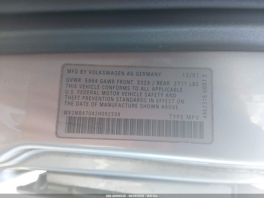 2002 Volkswagen Eurovan VIN WV2MB47042H092339 IAAI salvage auction — REAR END, Rebuildable (Florida), sold $925 on 2026-07-23 (photo 9)