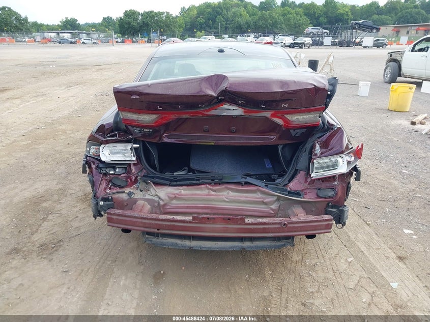 2017 Lincoln Continental VIN 1LN6L9NC2H5626832 IAAI salvage auction — REAR END, Salvage Title, sold $3,900 on 2026-07-18 (photo 6)