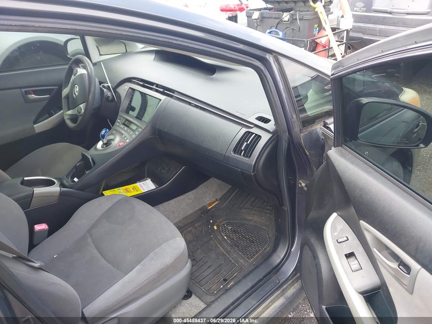 2013 Toyota Prius VIN JTDKN3DU9D5564358 IAAI salvage auction — NORMAL WEAR, Clear (Virginia), sold $1,150 on 2026-07-28 (photo 5)