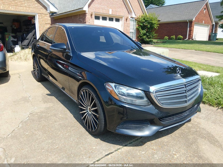 2016 Mercedes-benz C class VIN 55SWF4KB9GU147359 — IAAI salvage auction photo