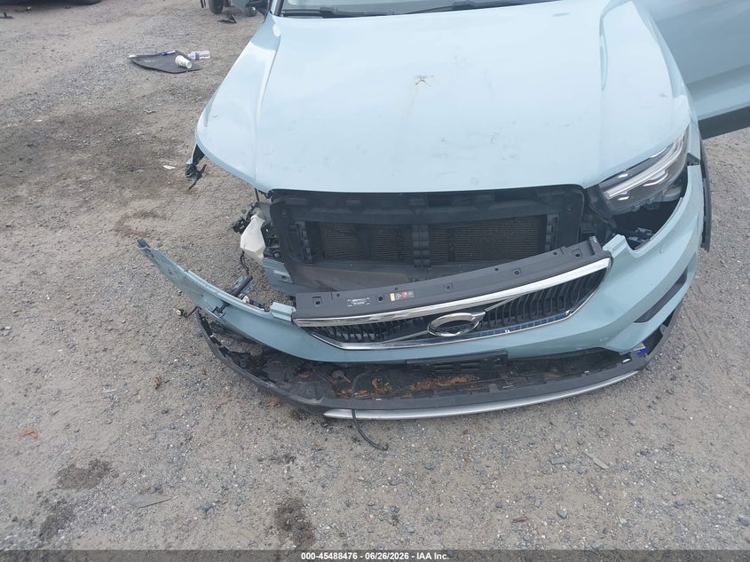 2019 Volvo Xc40 VIN YV4162UK1K2053997 IAAI salvage auction — FRONT END, Salvage - Greater Than 75% (Maryland), sold $3,050 on 2026-07-20 (photo 6)