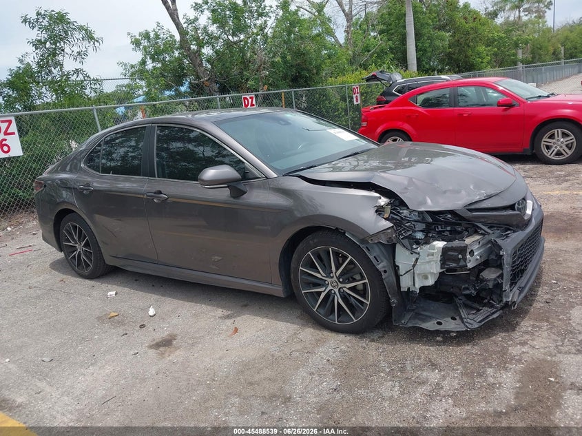 2022 Toyota Camry VIN 4T1S11AK5NU662213 — IAAI salvage auction photo