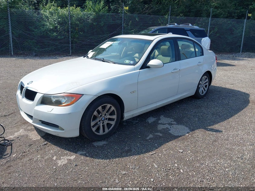 2007 BMW 3 series VIN WBAVC93557KX61787 IAAI salvage auction — NORMAL WEAR, Clear (Pennsylvania), sold $250 on 2026-07-24 (photo 2)