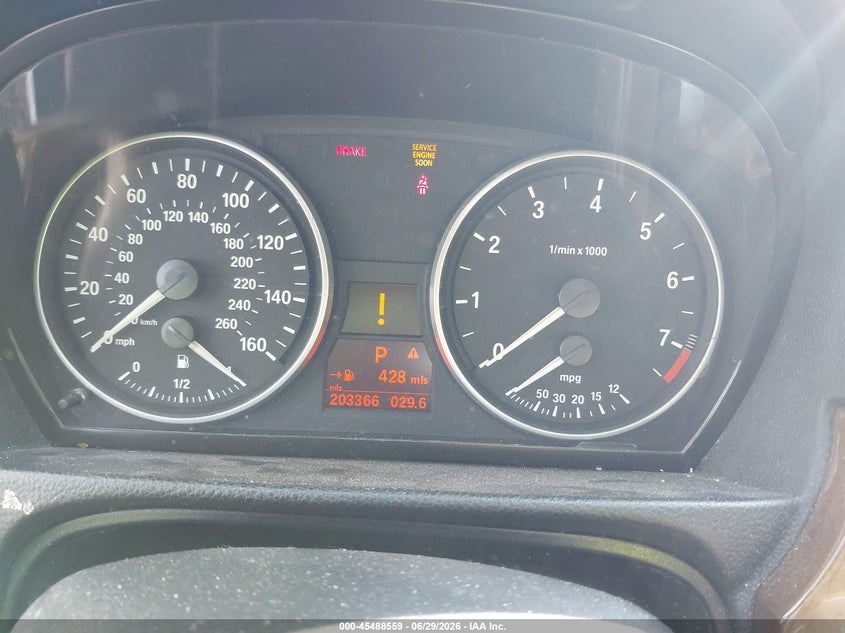 2007 BMW 3 series VIN WBAVC93557KX61787 IAAI salvage auction — NORMAL WEAR, Clear (Pennsylvania), sold $250 on 2026-07-24 (photo 7)
